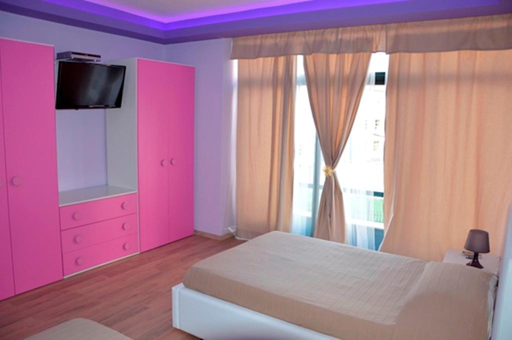B&B Tirana Smile Quarto foto